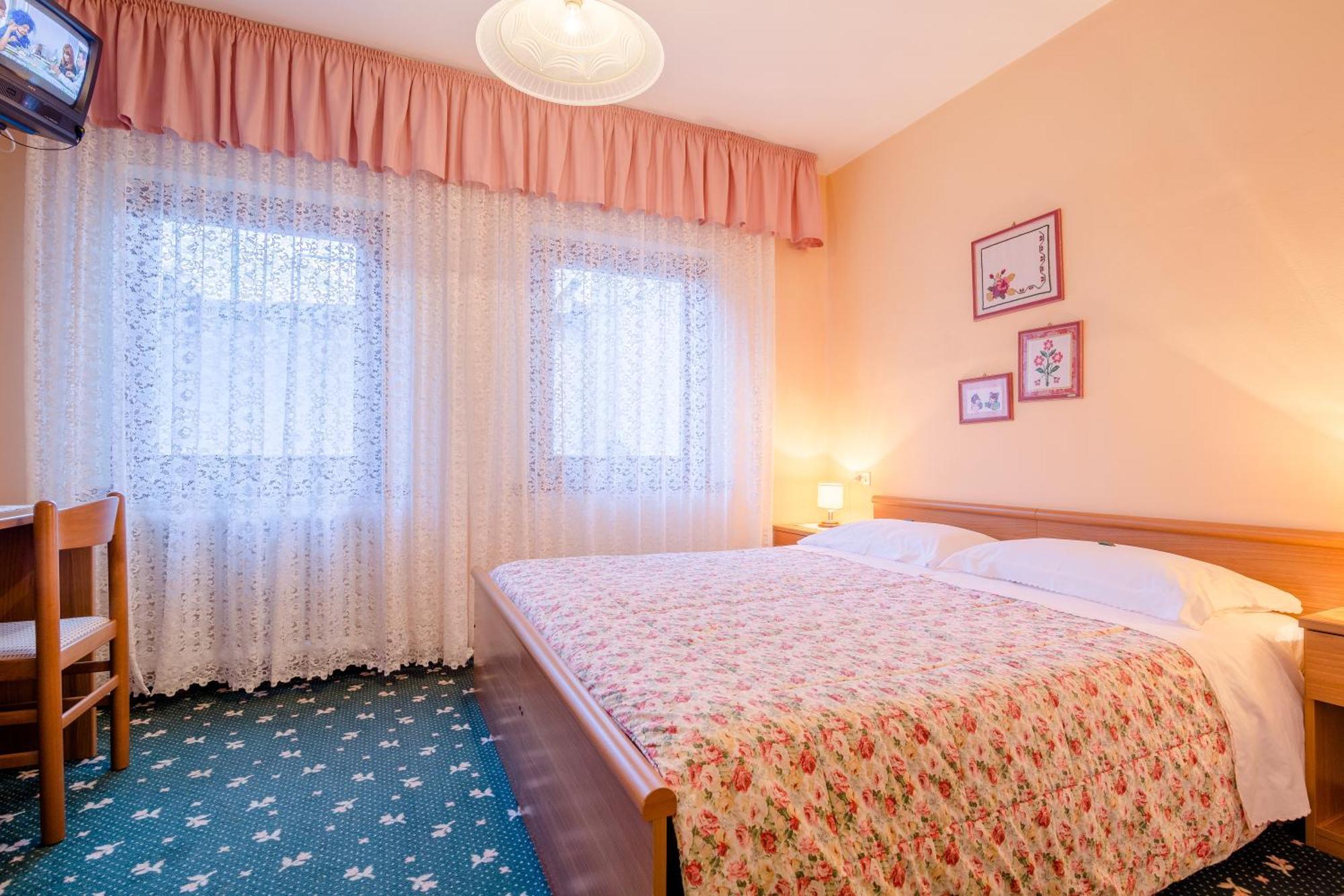 Albergo Genzianella Rocca Pietore Buitenkant foto