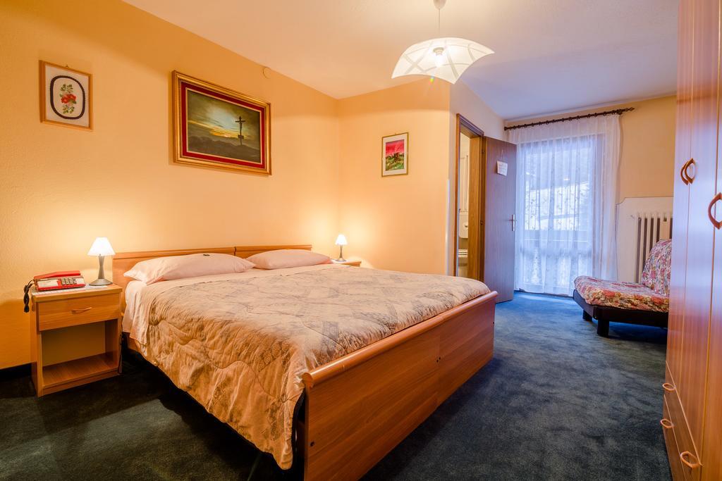 Albergo Genzianella Rocca Pietore Kamer foto