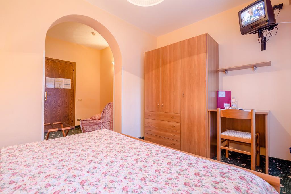 Albergo Genzianella Rocca Pietore Buitenkant foto